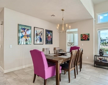 8900 Rainbow Ridge Drive - Photo Thumbnail 7