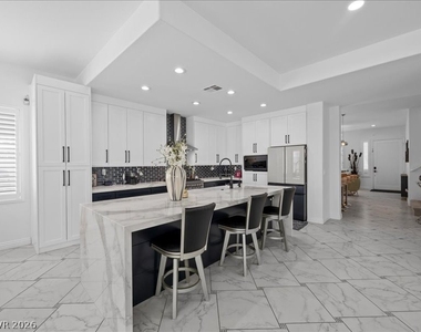 750 Vortex Avenue - Photo Thumbnail 6