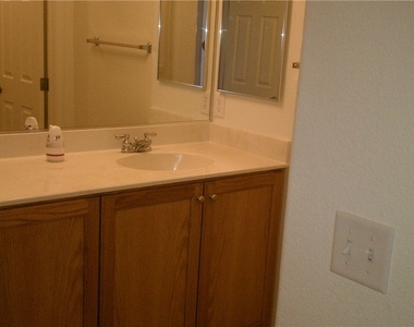 5493 Ovando Way - Photo Thumbnail 19