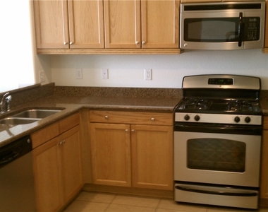 5493 Ovando Way - Photo Thumbnail 4