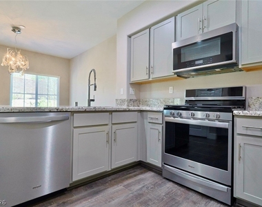 845 Pantara Place - Photo Thumbnail 26