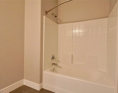 845 Pantara Place - Photo Thumbnail 7