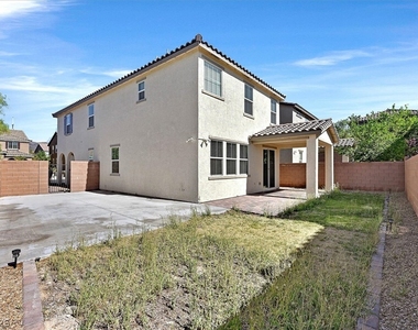 2823 Turnstone Ridge Street - Photo Thumbnail 24