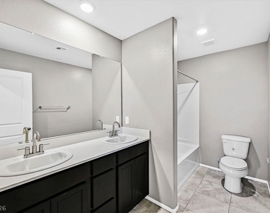2823 Turnstone Ridge Street - Photo Thumbnail 18