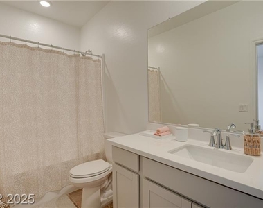 600 N Carriage Hill Drive - Photo Thumbnail 17