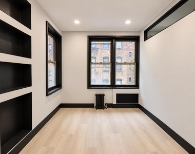 3BR in Sutton Place - Photo Thumbnail 3