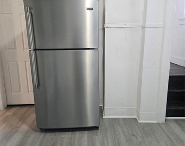 539 State St - Photo Thumbnail 14