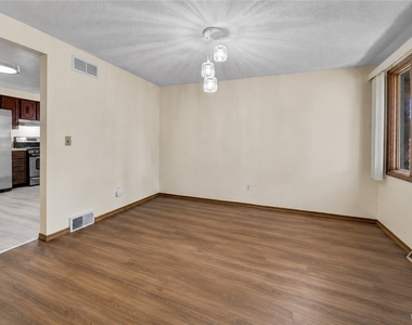 1 Emsworth Avenue - Photo Thumbnail 3