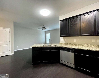 6926 Golden Bud Lane - Photo Thumbnail 7
