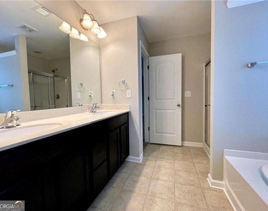 6926 Golden Bud Lane - Photo Thumbnail 18