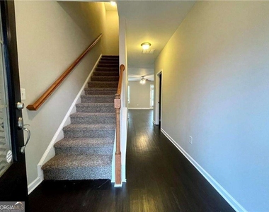 6926 Golden Bud Lane - Photo Thumbnail 10