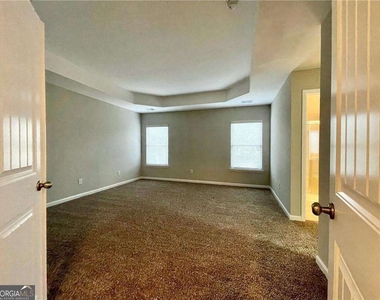 6926 Golden Bud Lane - Photo Thumbnail 13
