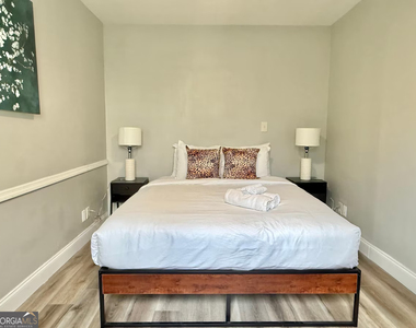 215 Piedmont Avenue Ne - Photo Thumbnail 12
