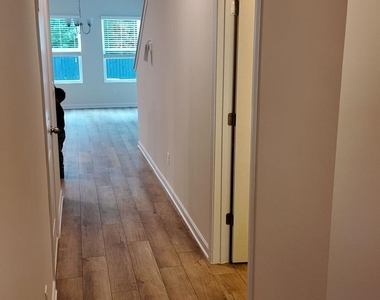 133 Jaxton Street - Photo Thumbnail 6