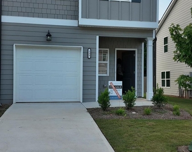 133 Jaxton Street - Photo Thumbnail 1