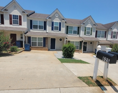 625 Chase Lane - Photo Thumbnail 23