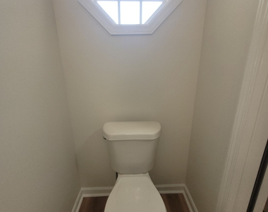 625 Chase Lane - Photo Thumbnail 7