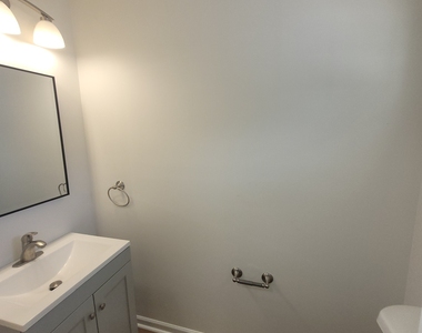 625 Chase Lane - Photo Thumbnail 6