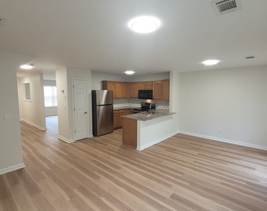 625 Chase Lane - Photo Thumbnail 8