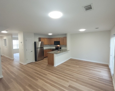 625 Chase Lane - Photo Thumbnail 10