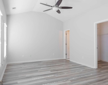 1232 Harris Commons Place - Photo Thumbnail 16