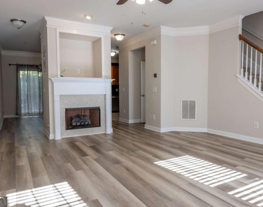 1232 Harris Commons Place - Photo Thumbnail 2
