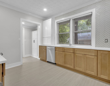 265 Haas Avenue Se - Photo Thumbnail 9