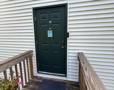 19 Merriam Ave - Photo Thumbnail 5