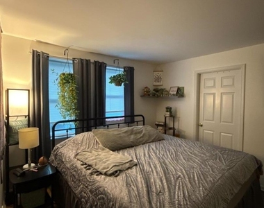 19 Merriam Ave - Photo Thumbnail 2