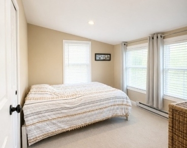 1 Hickory Trl - Photo Thumbnail 7