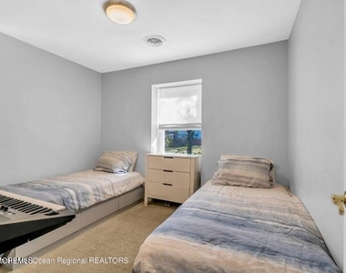 153 Governors Road - Photo Thumbnail 6