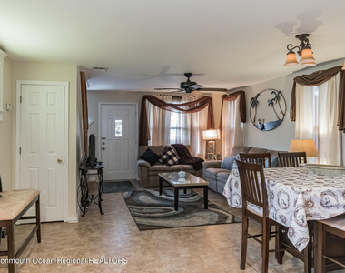51 Seadrift Avenue - Photo Thumbnail 4
