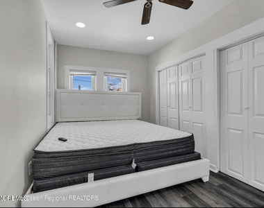 39 Sheridan Avenue - Photo Thumbnail 8