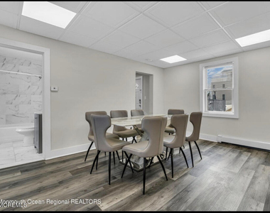 39 Sheridan Avenue - Photo Thumbnail 7