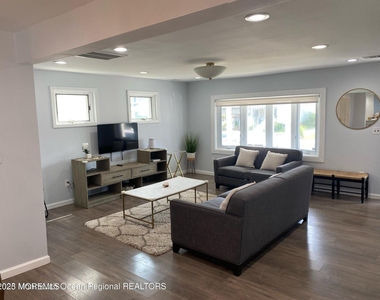 505 West Street - Photo Thumbnail 6