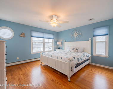 219 3rd Avenue - Photo Thumbnail 13