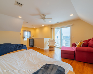 219 3rd Avenue - Photo Thumbnail 21