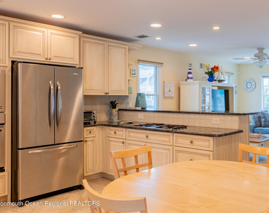 219 3rd Avenue - Photo Thumbnail 1