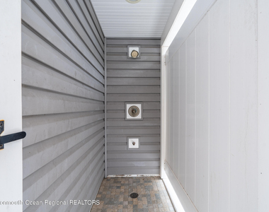 219 3rd Avenue - Photo Thumbnail 26