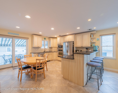 219 3rd Avenue - Photo Thumbnail 2