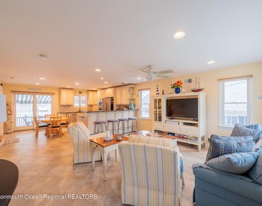 219 3rd Avenue - Photo Thumbnail 8