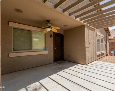 983 E Palomino Way - Photo Thumbnail 43