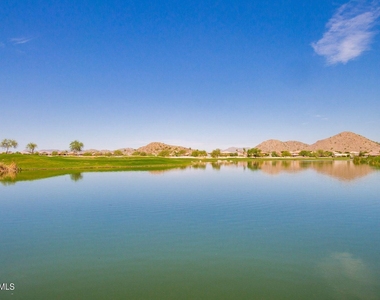 983 E Palomino Way - Photo Thumbnail 39