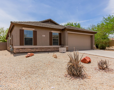 983 E Palomino Way - Photo Thumbnail 1
