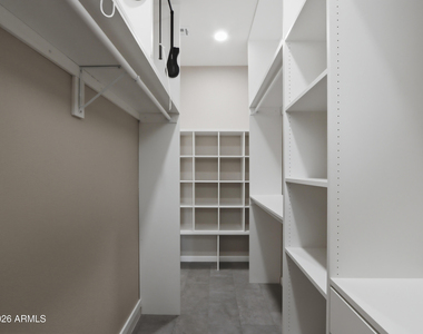 964 W Fairway Drive - Photo Thumbnail 24