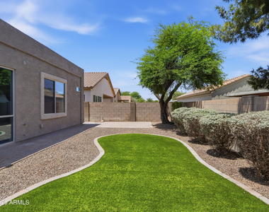 964 W Fairway Drive - Photo Thumbnail 50