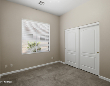 964 W Fairway Drive - Photo Thumbnail 31