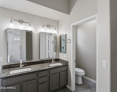 964 W Fairway Drive - Photo Thumbnail 27