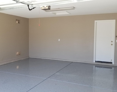 964 W Fairway Drive - Photo Thumbnail 35