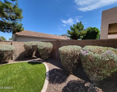 964 W Fairway Drive - Photo Thumbnail 38